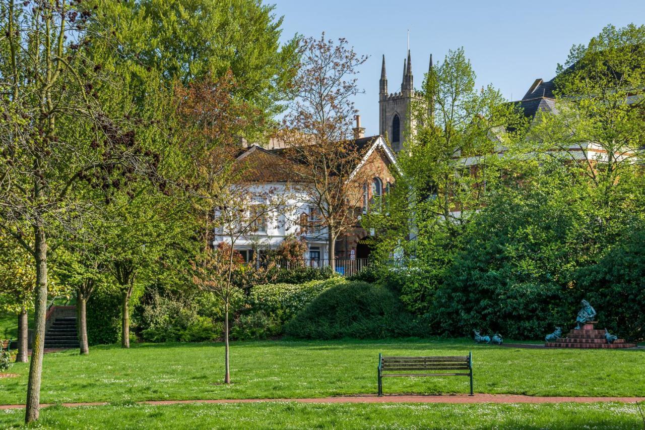 Western Cottage Уиндзор Екстериор снимка